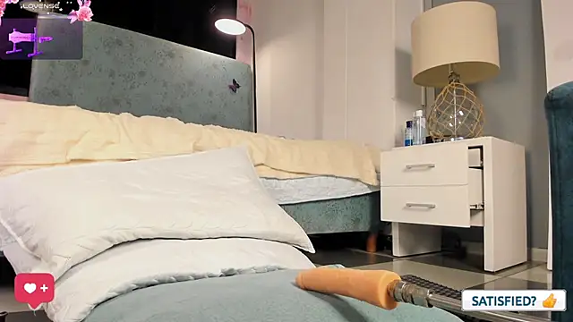 JESSI_NAOMI webcam