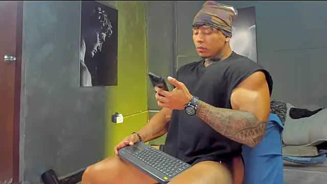 bradley_smith webcam