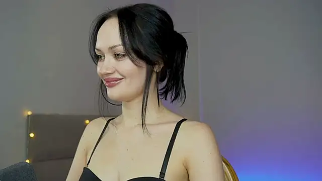 QueenAliss webcam