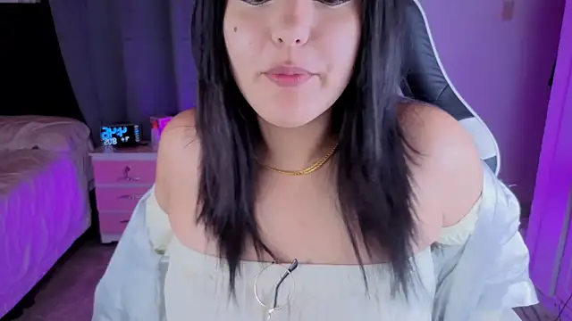 sophiepixel live cam on StripChat