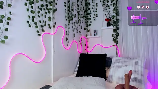 Samii_Evans webcam