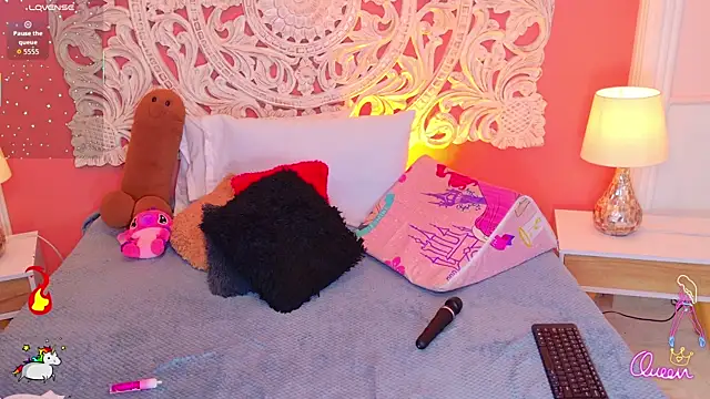 malaikabrown (F young) - 👚 Unbutton Your Blouse 👚