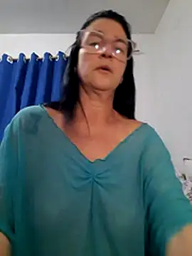 Camilegaucha live cam on StripChat