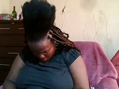 sexybigboobz webcam