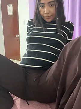 cherry_skinnyy_ webcam