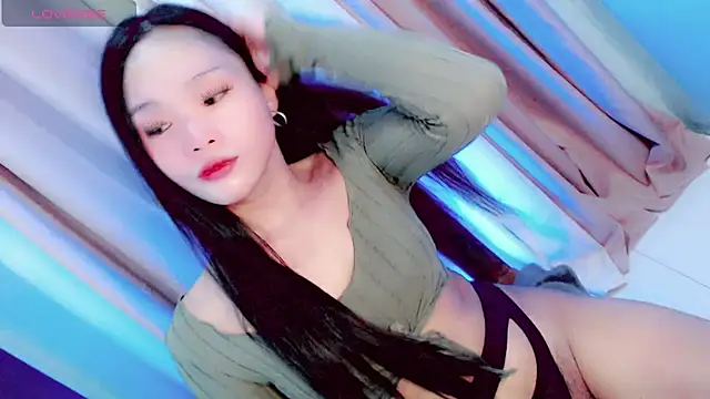 Amomentoflust202 webcam
