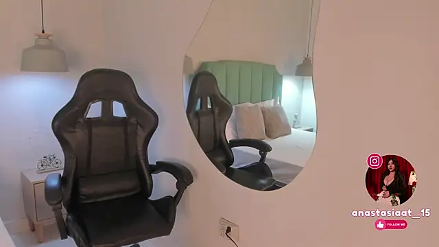Miia_Thompsonn webcam