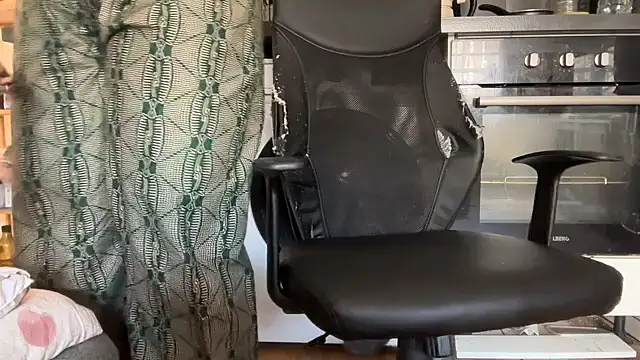 nanaisbackk webcam