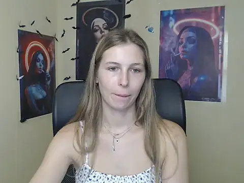 StrangerGi webcam