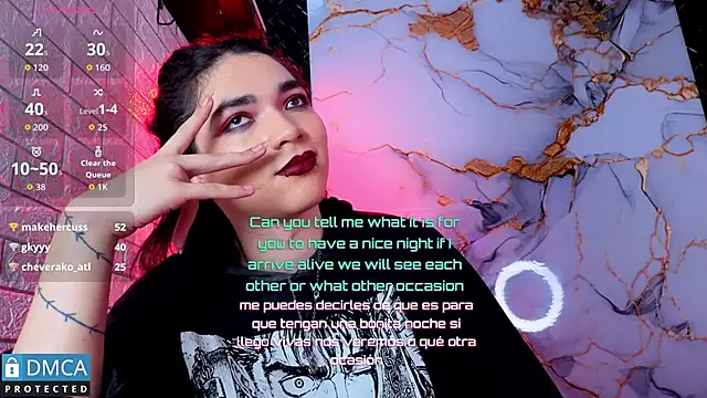 MaeveKuro webcam