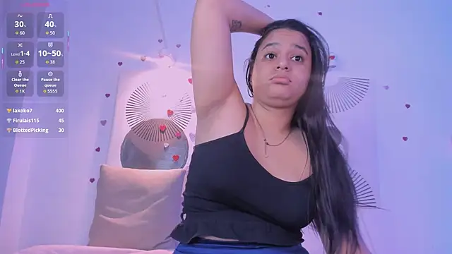 Aminaa_Kaarim webcam