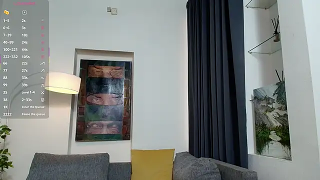 AminaRuthers webcam