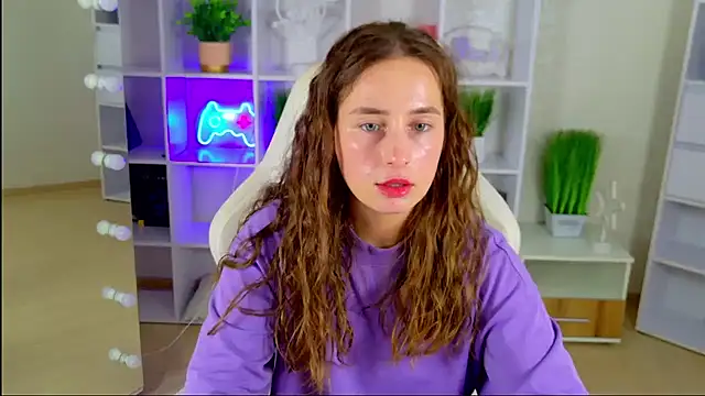 NadinnL webcam