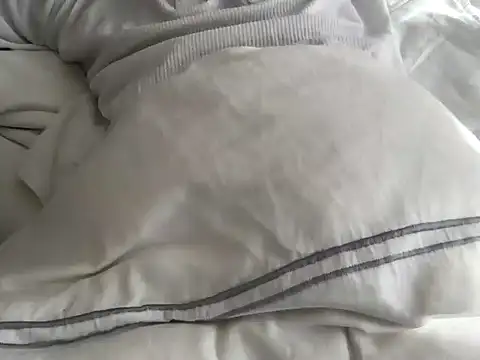LeoneForYou webcam
