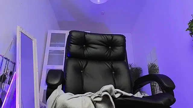 AmeliaReverie webcam