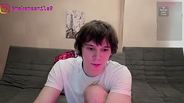 AnthonyCuutie live cam on StripChat