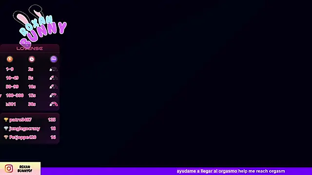 Roxanbunny1 live cam on StripChat
