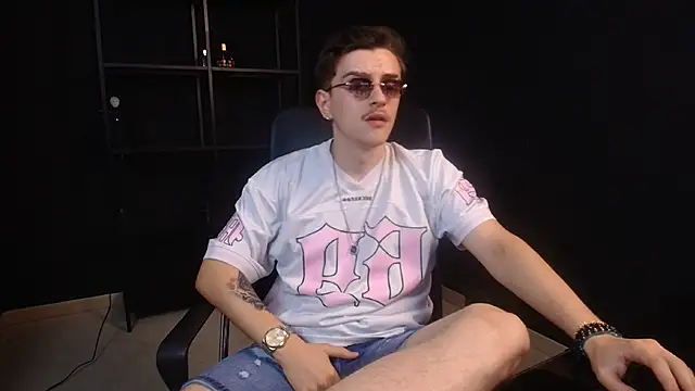 FelixStarkk live cam on StripChat