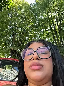sashaliciosa_ (F young) - creamy squirt and big squirt