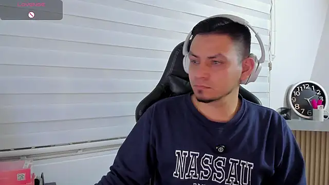 rick_adams (M young) - 🎯💦Play with Ass Lovense toy 💦🎯