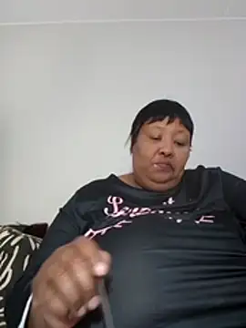 nancy111 live cam on StripChat