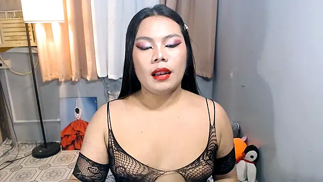 NinaDOM4CUM webcam