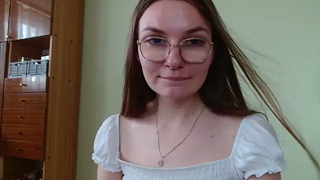 LooveELLYx webcam