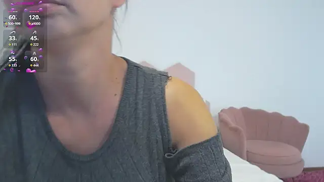 LadyLiia webcam