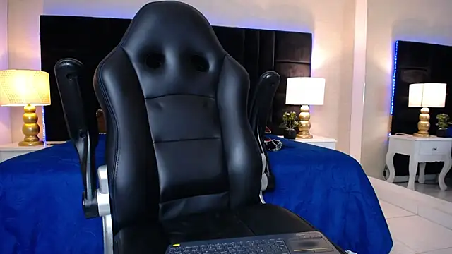 SkylerBigxxx webcam