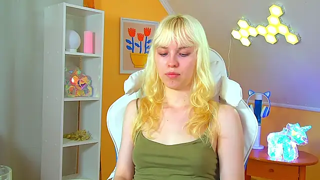 HannahHollis live cam on StripChat