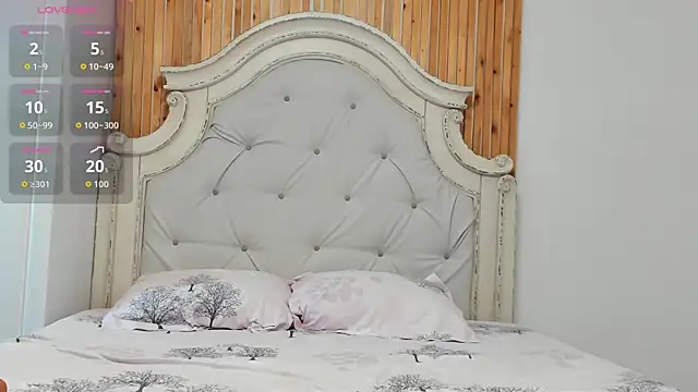 AmiellaRose webcam