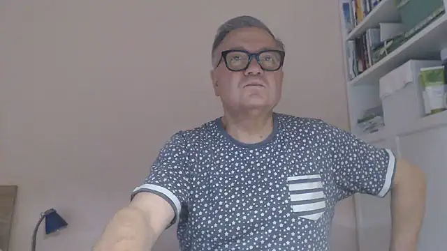 you6me (M grandpa) - Naked show cum