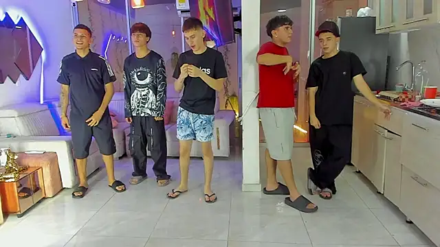 Houseofwarrios webcam