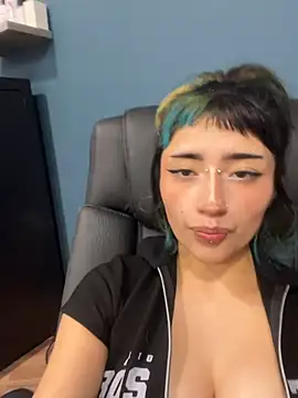 baby_akuma_ webcam