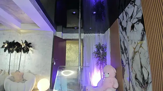 LisaAkira webcam