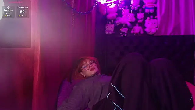 melodyprive (F young) - OIL BOOBS + CLAMPS