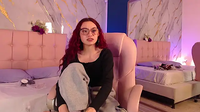 Red_kytty6 webcam