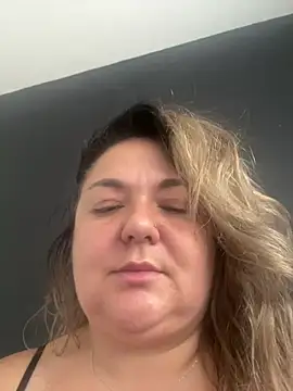 MikyVesela webcam