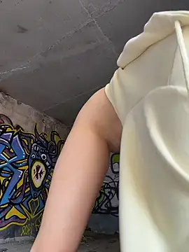 -stray-cat- live sex cam
