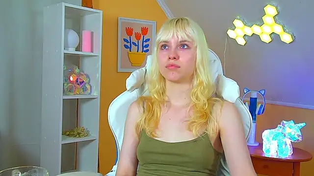 hannahhollis - HannahHollis's free webcam - UK Sex Cams