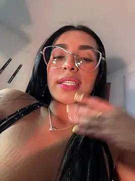 Linda_Saenz_ webcam