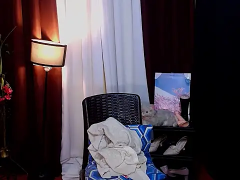 HornyKerujieTrans webcam