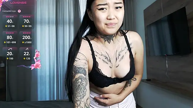 LillGothBaby webcam
