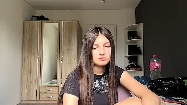 spanishrooter (F teen) - sexy tease with my panties
