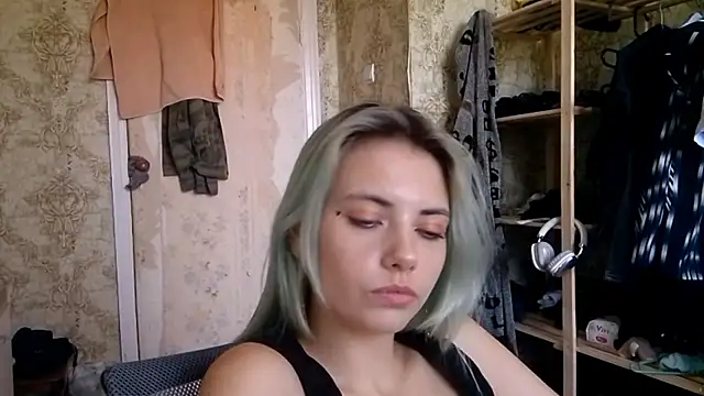 Helen18glo webcam