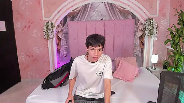 max_hunter1 webcam