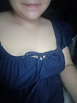 Ngocha_tt live cam on StripChat