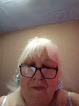 Alexia64231 live cam on StripChat