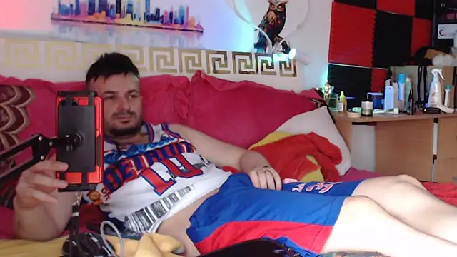Hugec0ck007 live cam on StripChat