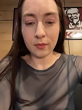 Holly_Play webcam